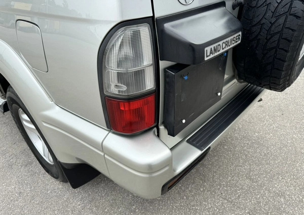 Toyota Land Cruiser cena 68500 przebieg: 205451, rok produkcji 2000 z Starachowice małe 781
